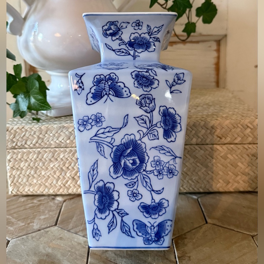 Vintage LA DOLCE VITA, Butterfly Toile Collection Vase, 9.25”, By JJG Designs - Picture 2 of 5